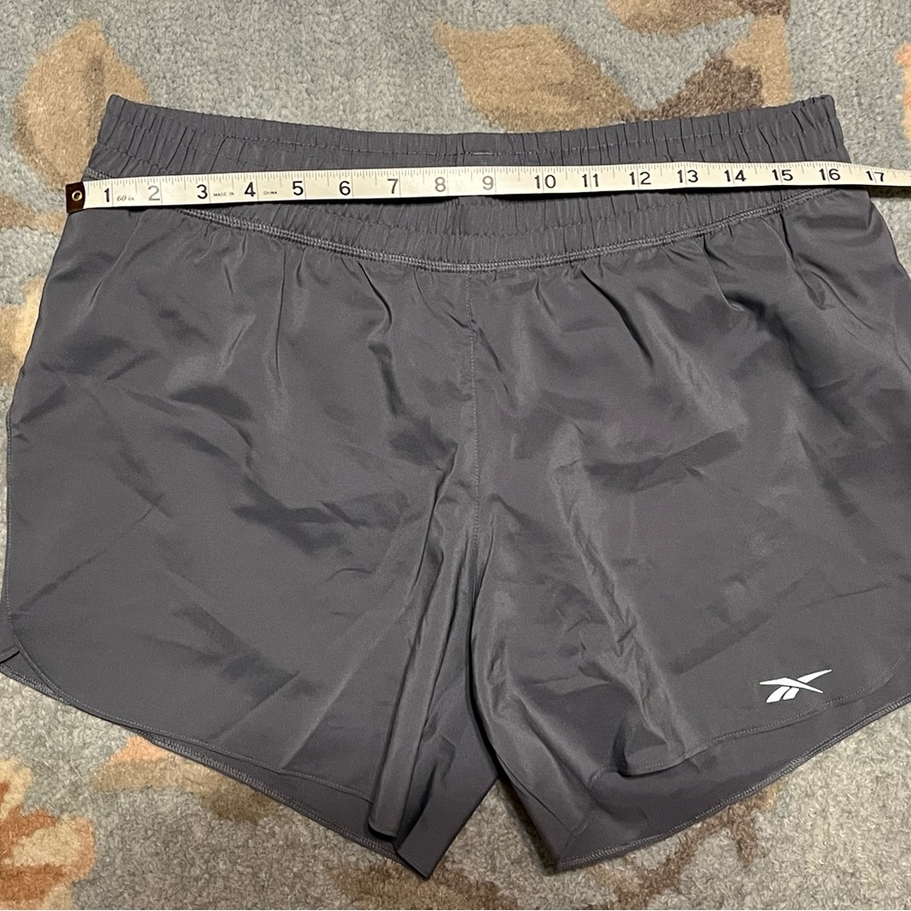 Reebok Women's 5 in. Lined Speedwick Woven Running Shorts, Black, Sz. M - Picture 10 of 10